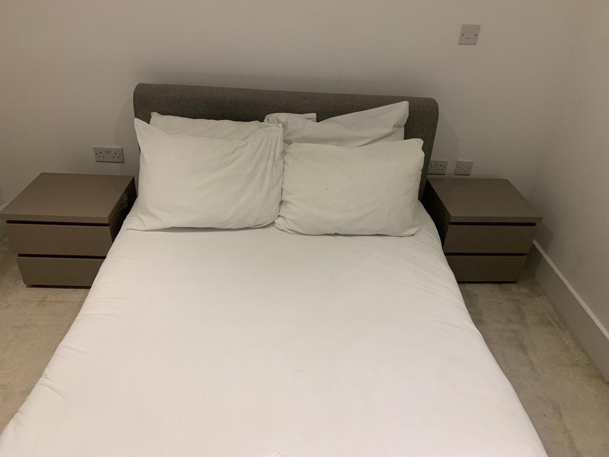 2 Bedroom 2 Bath 1 Ensuite In Roya Asenal Beautiful Views & Parking London Bagian luar foto